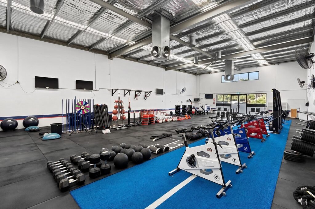 gym, exercise, machines, weights, dumbells, fitness, equipment, interior, luxury, floor